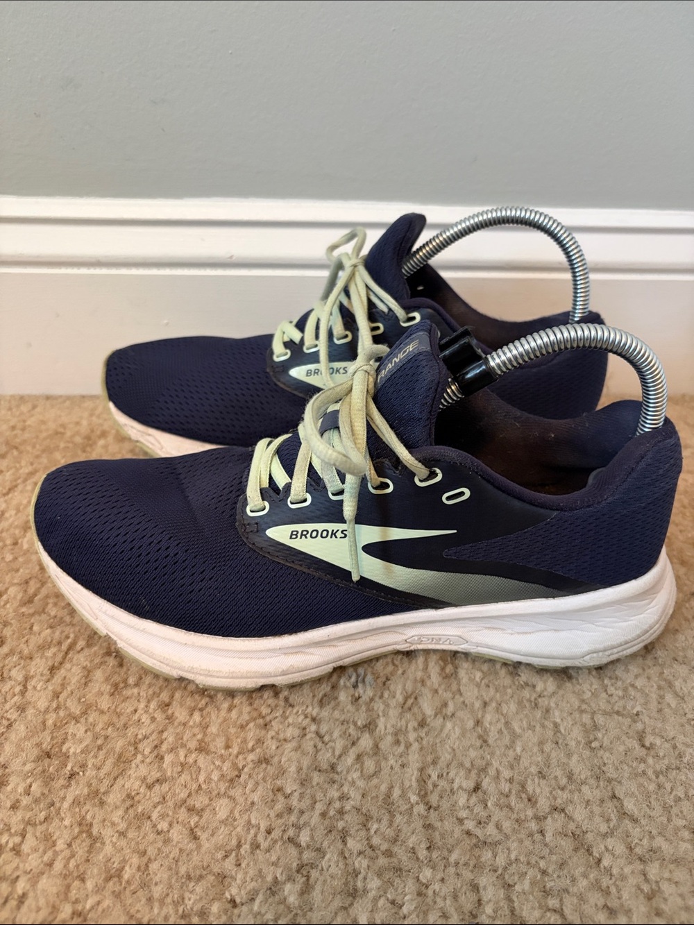 Brooks Range Women’s Navy and Light Green Athletic Running Shoes - size 10M